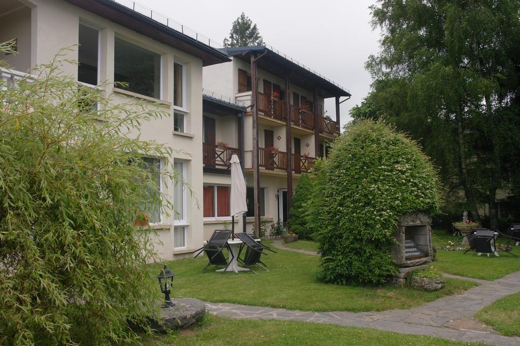 Hostellerie Saint Clement Вик-сюр-Сер Экстерьер фото